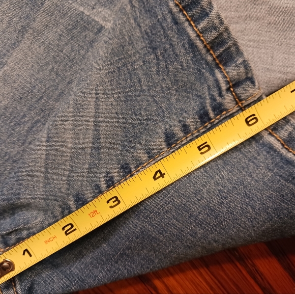 Between Us Denim Shorts 11J EUC - Picture 8 of 8